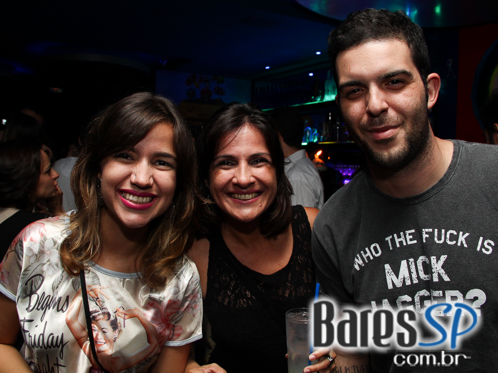 Blue Velvet realizou festa Blue Edition com Beer Bong e DJs convidados Blue Velvet realizou festa Blue Edition com Beer Bong e DJs convidados