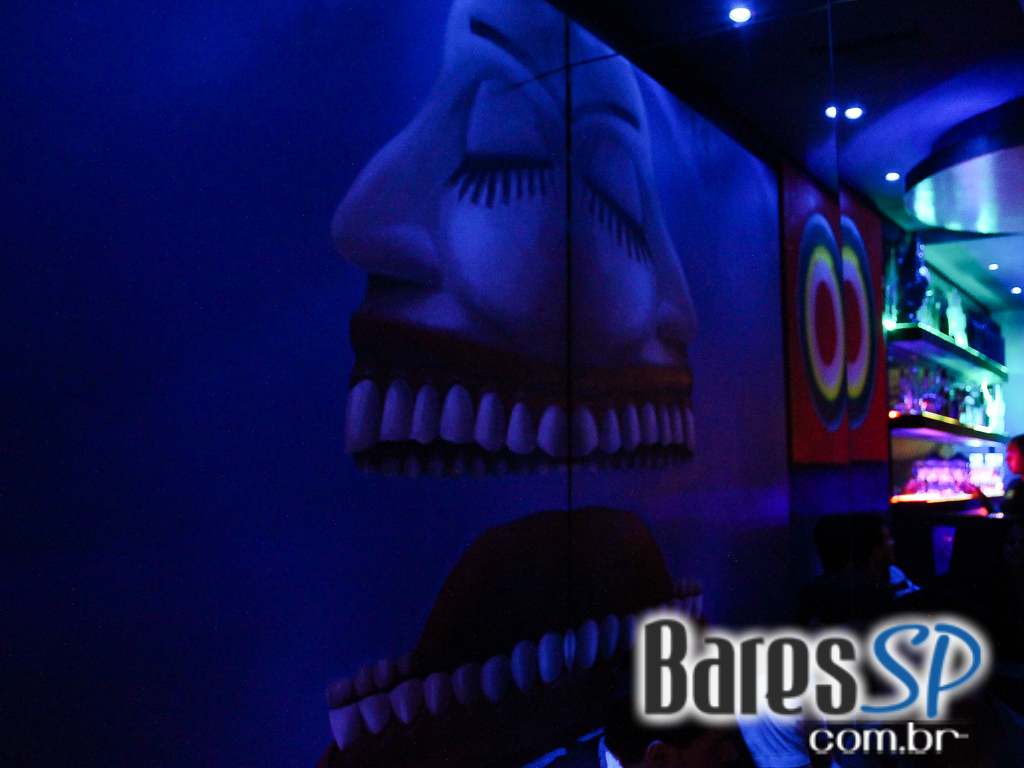 Blue Velvet realizou festa Blue Edition com Beer Bong e DJs convidados Blue Velvet realizou festa Blue Edition com Beer Bong e DJs convidados