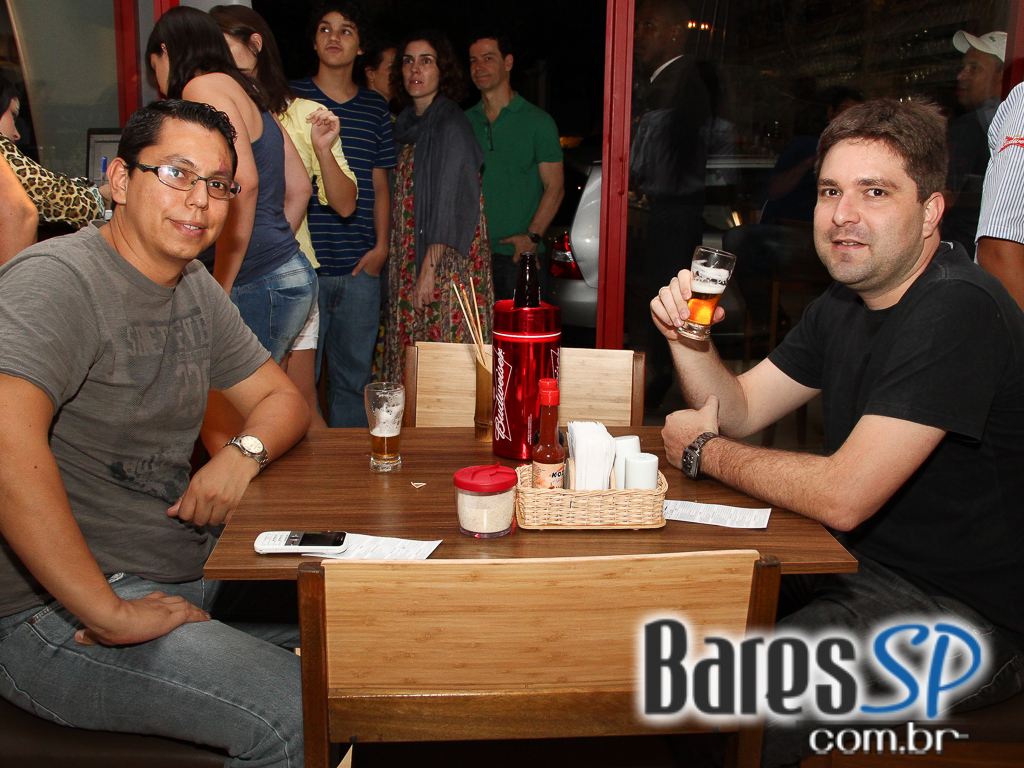 Vila Madalena ganhou filial do bar Tirreno's Grill nesta quinta-feira Vila Madalena ganhou filial do bar Tirreno's Grill nesta quinta-feira