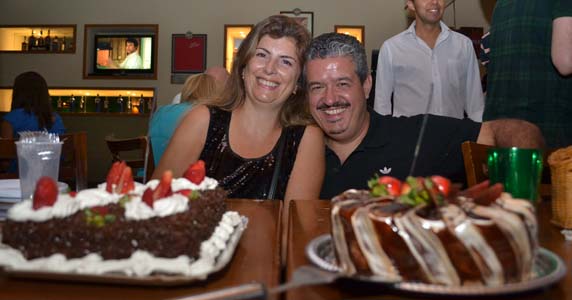 DJ residente e convidados agitaram a noite de sábado no Mary Pop Club