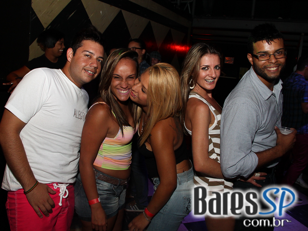 The L Club apresentou Thammas Crystal na sexta-feira The L Club apresentou Thammas Crystal na sexta-feira