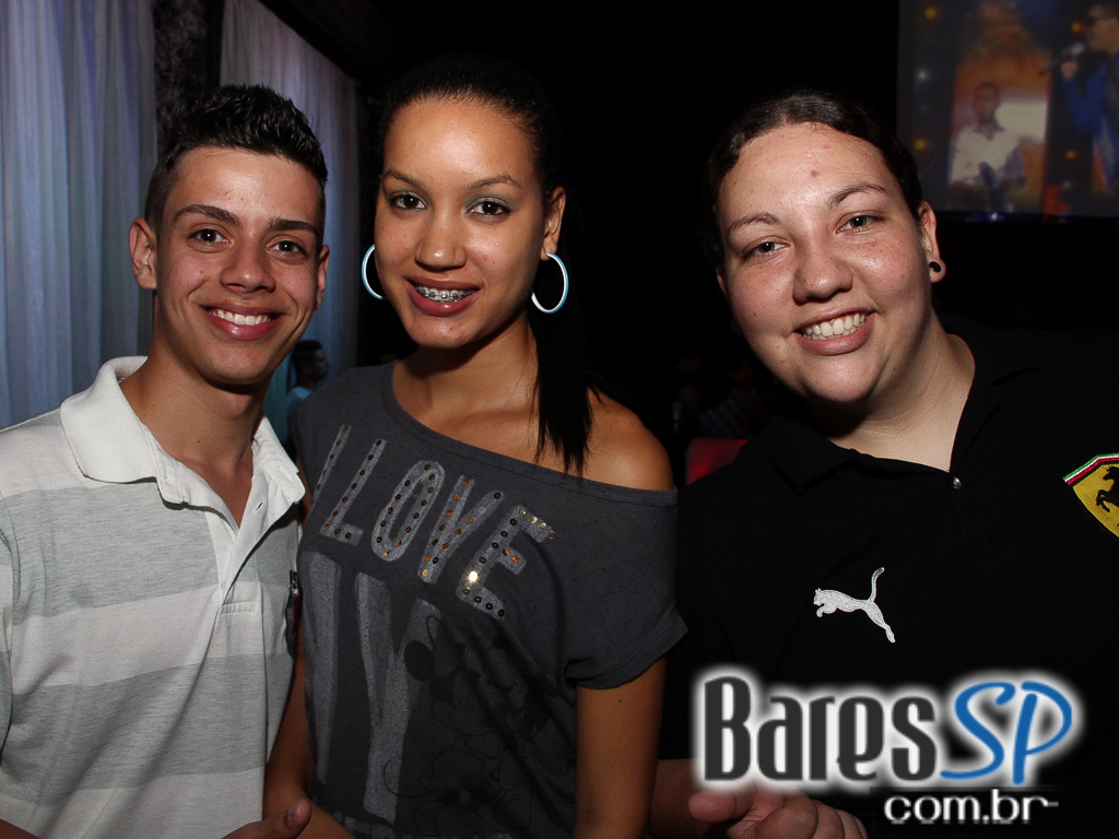 The L Club apresentou Thammas Crystal na sexta-feira The L Club apresentou Thammas Crystal na sexta-feira