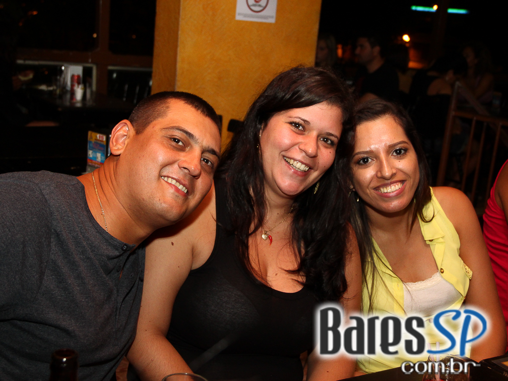 Dunas Bar ofereceu culinária árabe apresentando danças típicas aos clientes Dunas Bar ofereceu culinária árabe apresentando danças típicas aos clientes