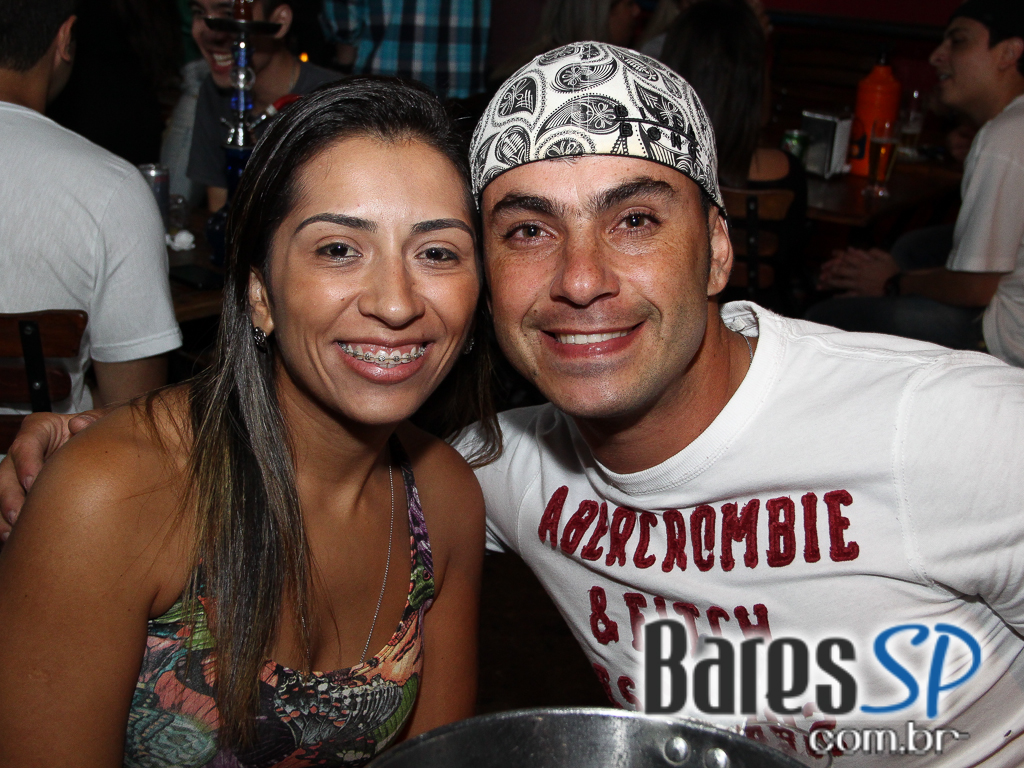 Dunas Bar ofereceu culinária árabe apresentando danças típicas aos clientes Dunas Bar ofereceu culinária árabe apresentando danças típicas aos clientes