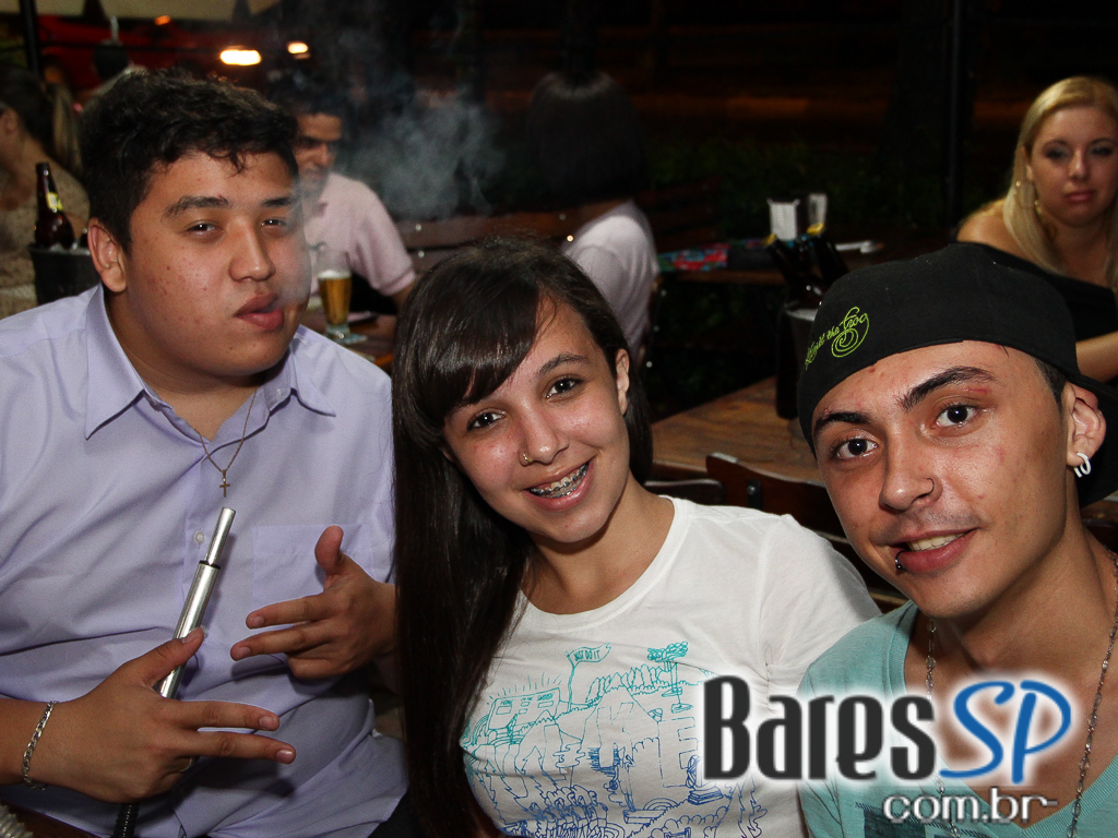 Dunas Bar ofereceu culinária árabe apresentando danças típicas aos clientes Dunas Bar ofereceu culinária árabe apresentando danças típicas aos clientes