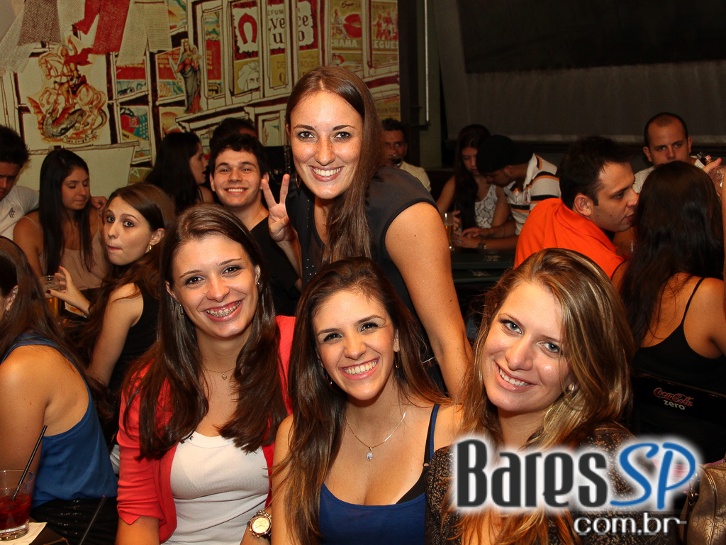 Cervejaria Patriarca Tatuapé ofereceu lounge eletrônico além de coquetéis Cervejaria Patriarca Tatuapé ofereceu lounge eletrônico além de coquetéis