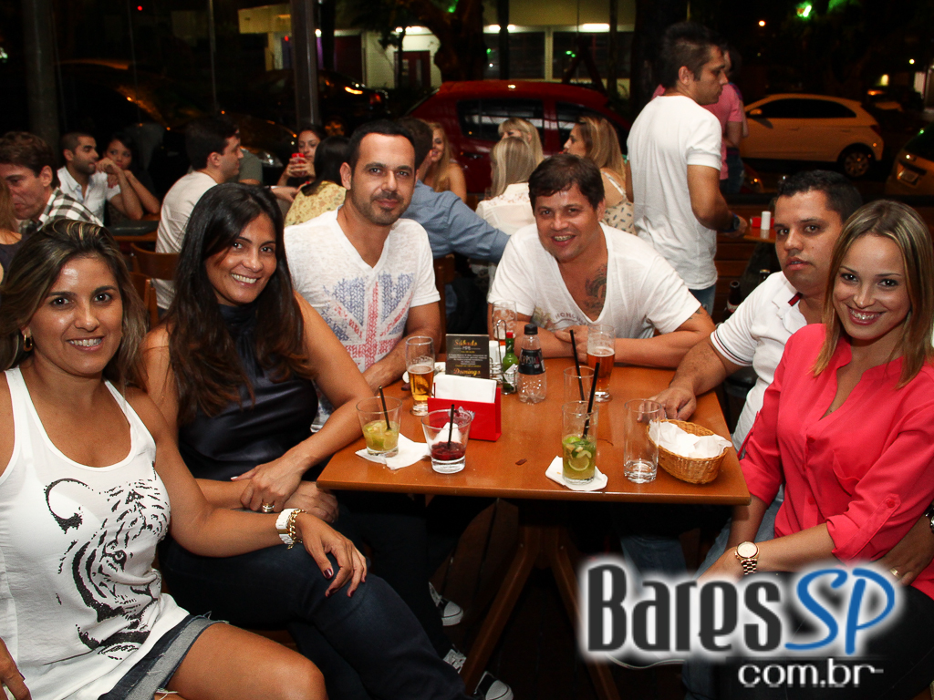 Cervejaria Patriarca Tatuapé ofereceu lounge eletrônico além de coquetéis Cervejaria Patriarca Tatuapé ofereceu lounge eletrônico além de coquetéis