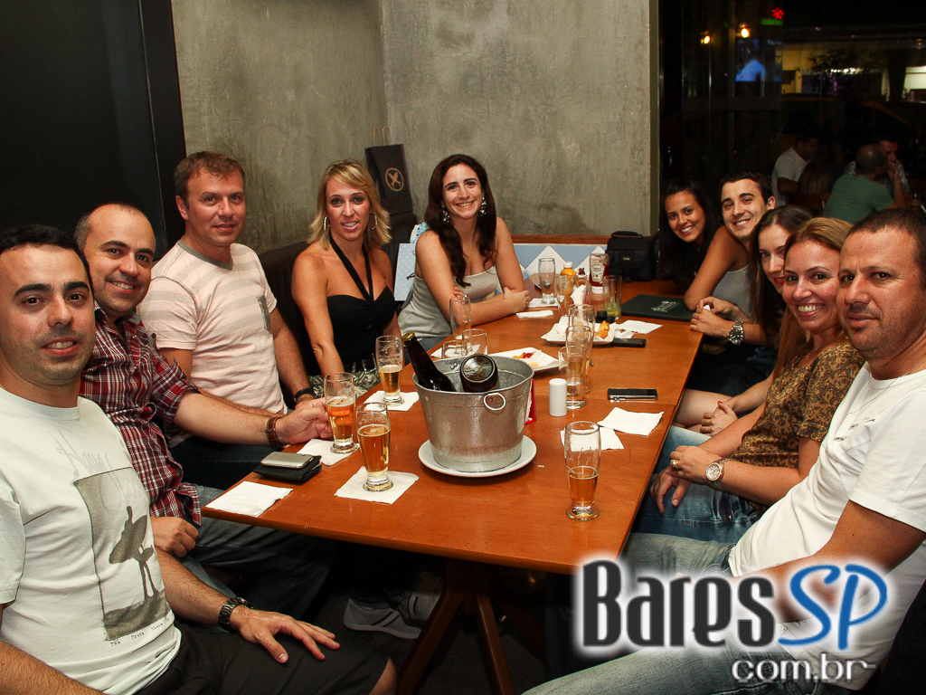 Cervejaria Patriarca Tatuapé ofereceu lounge eletrônico além de coquetéis Cervejaria Patriarca Tatuapé ofereceu lounge eletrônico além de coquetéis