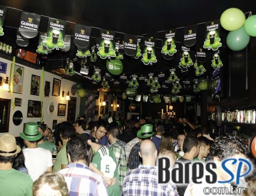 St. John's Irish Pub, celebrou ST. Patrick's Day com bandas convidadas