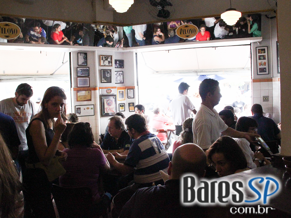 No sábado teve Feijoada no Veloso Bar, na Vila Mariana, com muitas opções em Caipirinha No sábado teve Feijoada no Veloso Bar, na Vila Mariana, com muitas opções em Caipirinha