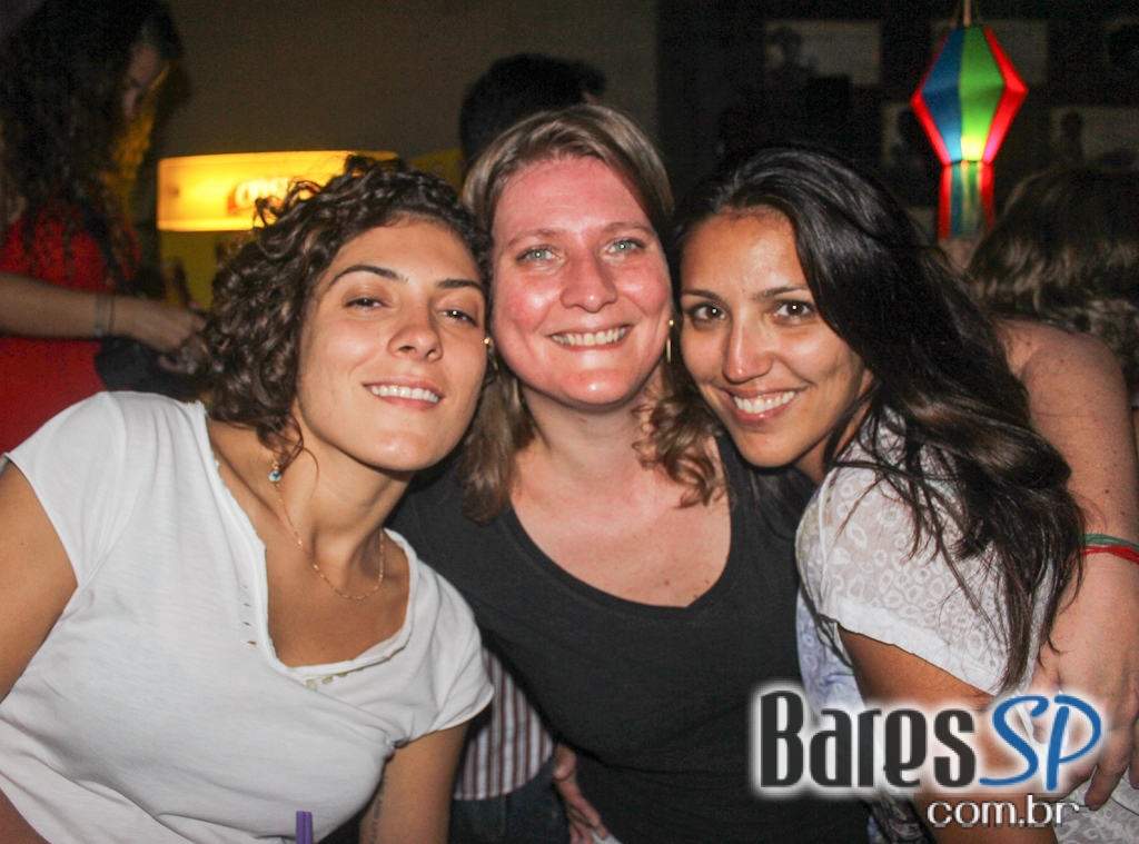 Festa Pilantragi completou 8 meses de celebração no Bar Bebo Sim Festa Pilantragi completou 8 meses de celebração no Bar Bebo Sim