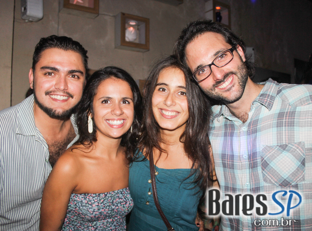 Festa Pilantragi completou 8 meses de celebração no Bar Bebo Sim Festa Pilantragi completou 8 meses de celebração no Bar Bebo Sim