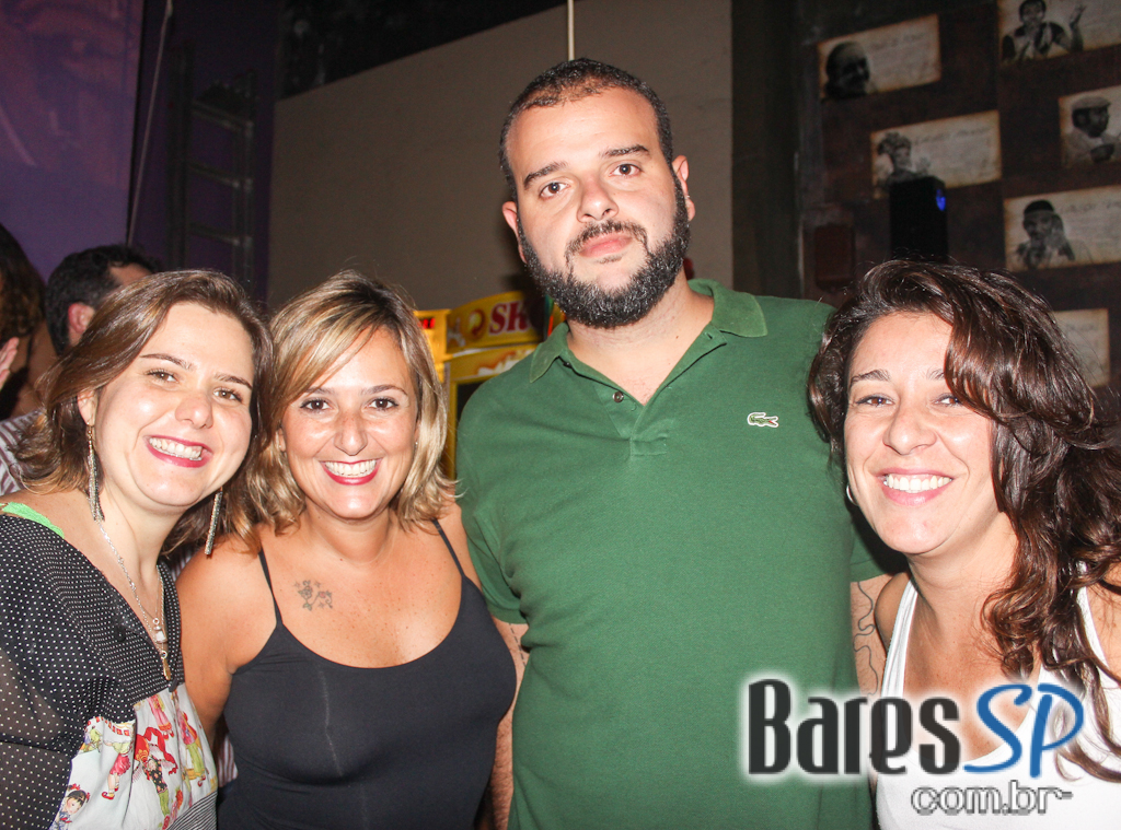Festa Pilantragi completou 8 meses de celebração no Bar Bebo Sim Festa Pilantragi completou 8 meses de celebração no Bar Bebo Sim