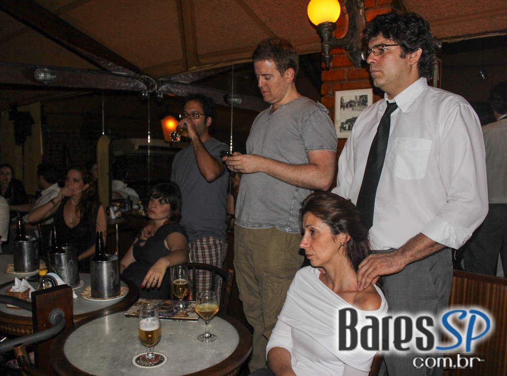 Wagner Andrade se apresentou no palco do Piratininga Bar Wagner Andrade se apresentou no palco do Piratininga Bar