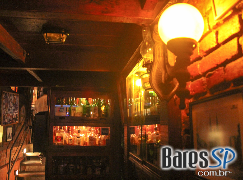 Wagner Andrade se apresentou no palco do Piratininga Bar Wagner Andrade se apresentou no palco do Piratininga Bar