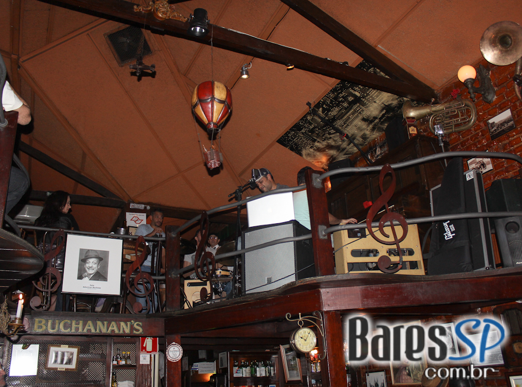 Wagner Andrade se apresentou no palco do Piratininga Bar Wagner Andrade se apresentou no palco do Piratininga Bar