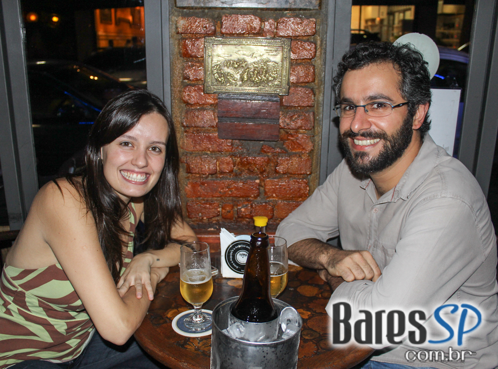 Wagner Andrade se apresentou no palco do Piratininga Bar Wagner Andrade se apresentou no palco do Piratininga Bar