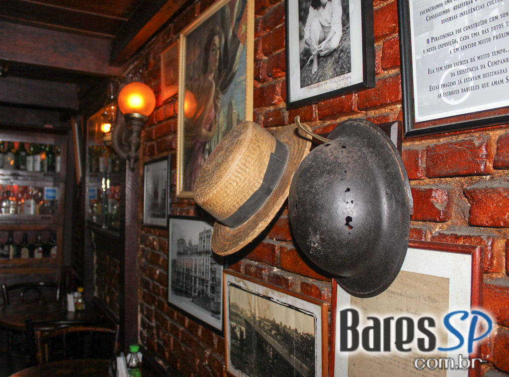 Wagner Andrade se apresentou no palco do Piratininga Bar Wagner Andrade se apresentou no palco do Piratininga Bar