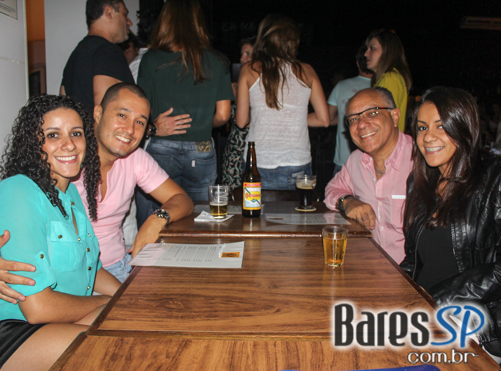 Sagrado bar animou o domingo com o projeto Sagrado Samba Sagrado bar animou o domingo com o projeto Sagrado Samba