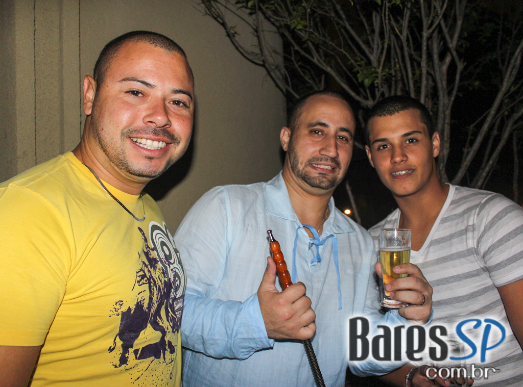 Bhar Moema ofereceu pratos variados, petiscos e bebidas diversas Bhar Moema ofereceu pratos variados, petiscos e bebidas diversas