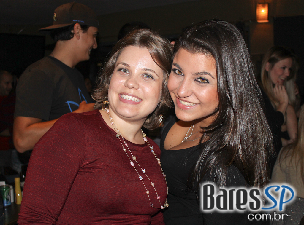 Bhar Moema ofereceu pratos variados, petiscos e bebidas diversas Bhar Moema ofereceu pratos variados, petiscos e bebidas diversas