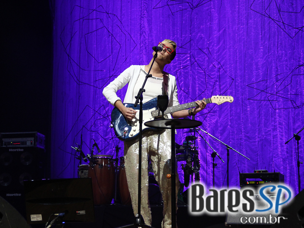Maria Gadu se apresentou no palco do Credicard Hall no sábado Maria Gadu se apresentou no palco do Credicard Hall no sábado