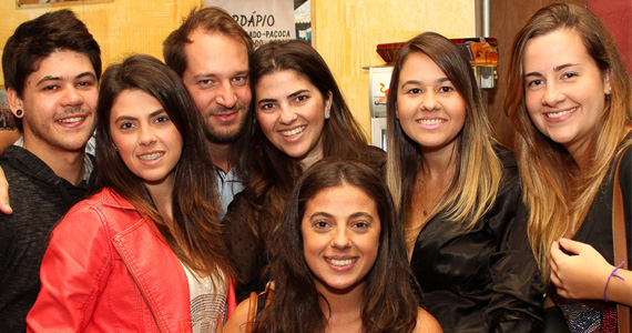 Sexta-Feira teve Happy Hour no bar Exquisito, na Bela Cintra, em clima latino americano