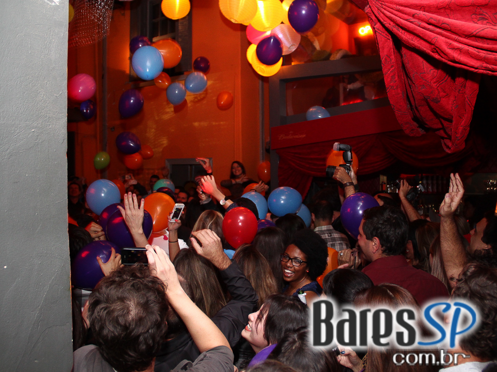 Casa 92 comemorou 3 anos de existência com atrações surpresa e DJs especiais Casa 92 comemorou 3 anos de existência com atrações surpresa e DJs especiais