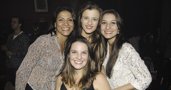 Flashback ao vivo e DJs convidados no sábado do Buena Vista