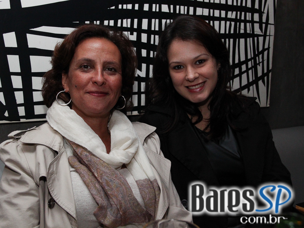 8 Bar teve happy hour esticado com DJ e pista de dança 8 Bar teve happy hour esticado com DJ e pista de dança