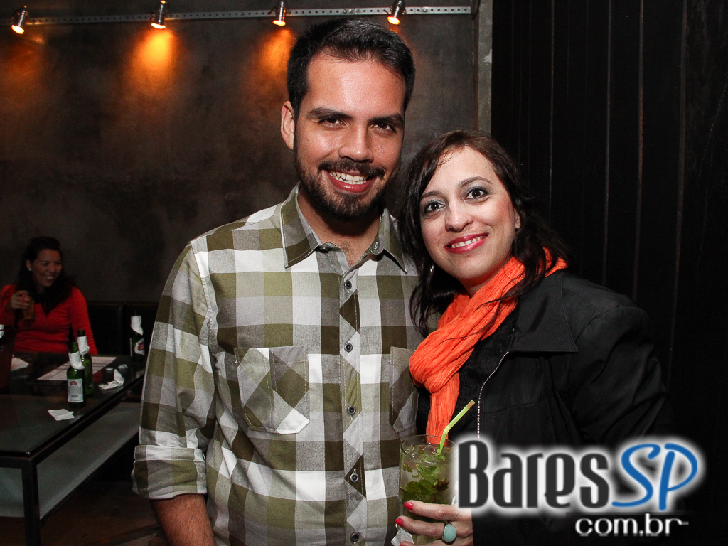 8 Bar teve happy hour esticado com DJ e pista de dança 8 Bar teve happy hour esticado com DJ e pista de dança