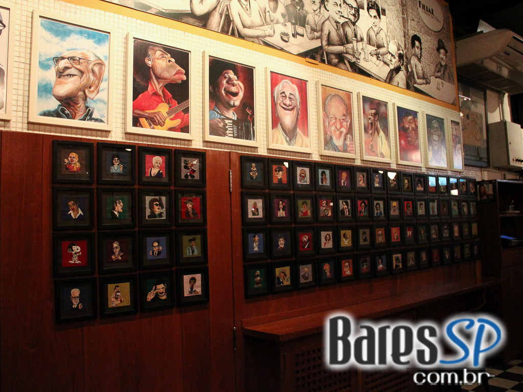 Bar Genial teve chopp cremoso e acarajé de aperitivo no Happy Hour Bar Genial teve chopp cremoso e acarajé de aperitivo no Happy Hour