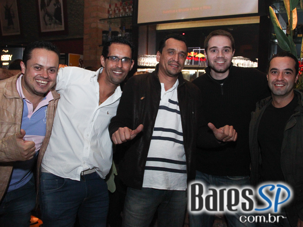 Pagode e Sertanejo com Luccas & Gabriel Angelo Ferretti no Buena Vista Pagode e Sertanejo com Luccas & Gabriel Angelo Ferretti no Buena Vista