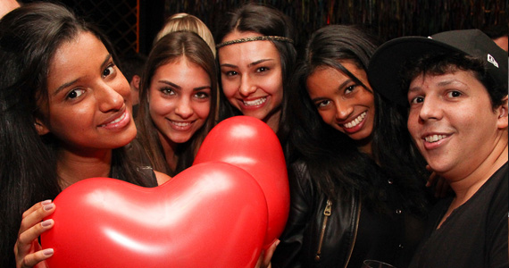 Eu Tu Eles comemorou terceiro aniversário com show de Marcelo Gasperini