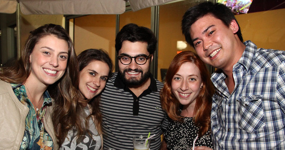 Mahôe teve cover do Foo Fighters e double caipirinha