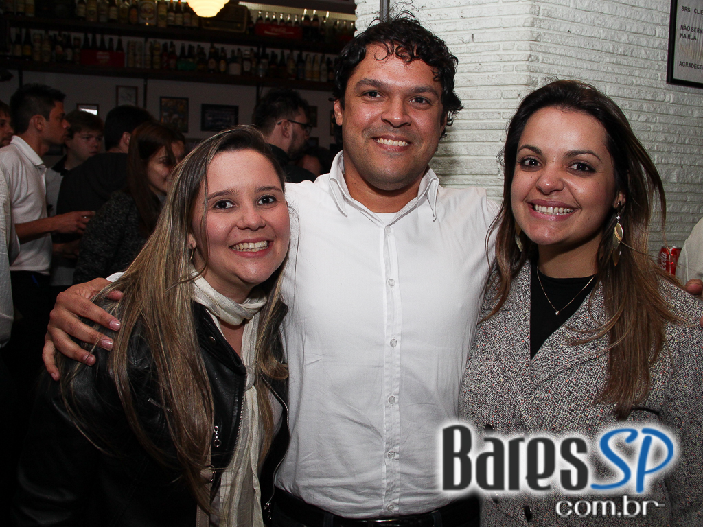 Todas as Quartas têm Happy Hour na Vila Mariana, no Veloso Bar, com muitas opções em Caipirinhas Todas as Quartas têm Happy Hour na Vila Mariana, no Veloso Bar, com muitas opções em Caipirinhas