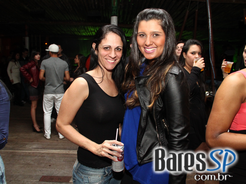 Cantor Rodriguinho se apresentou na sexta-feira no Santa Aldeia Cantor Rodriguinho se apresentou na sexta-feira no Santa Aldeia