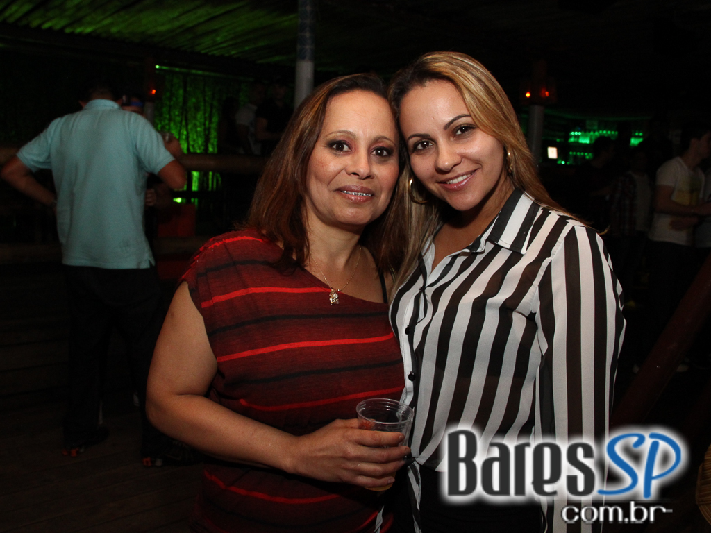 Cantor Rodriguinho se apresentou na sexta-feira no Santa Aldeia Cantor Rodriguinho se apresentou na sexta-feira no Santa Aldeia