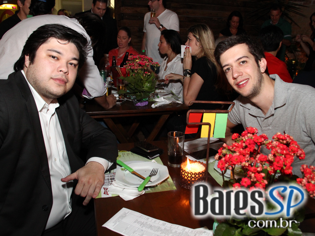 Quintal do Espeto na Avenida Pavão foi inaugurado e fez festa para comemorar Quintal do Espeto na Avenida Pavão foi inaugurado e fez festa para comemorar