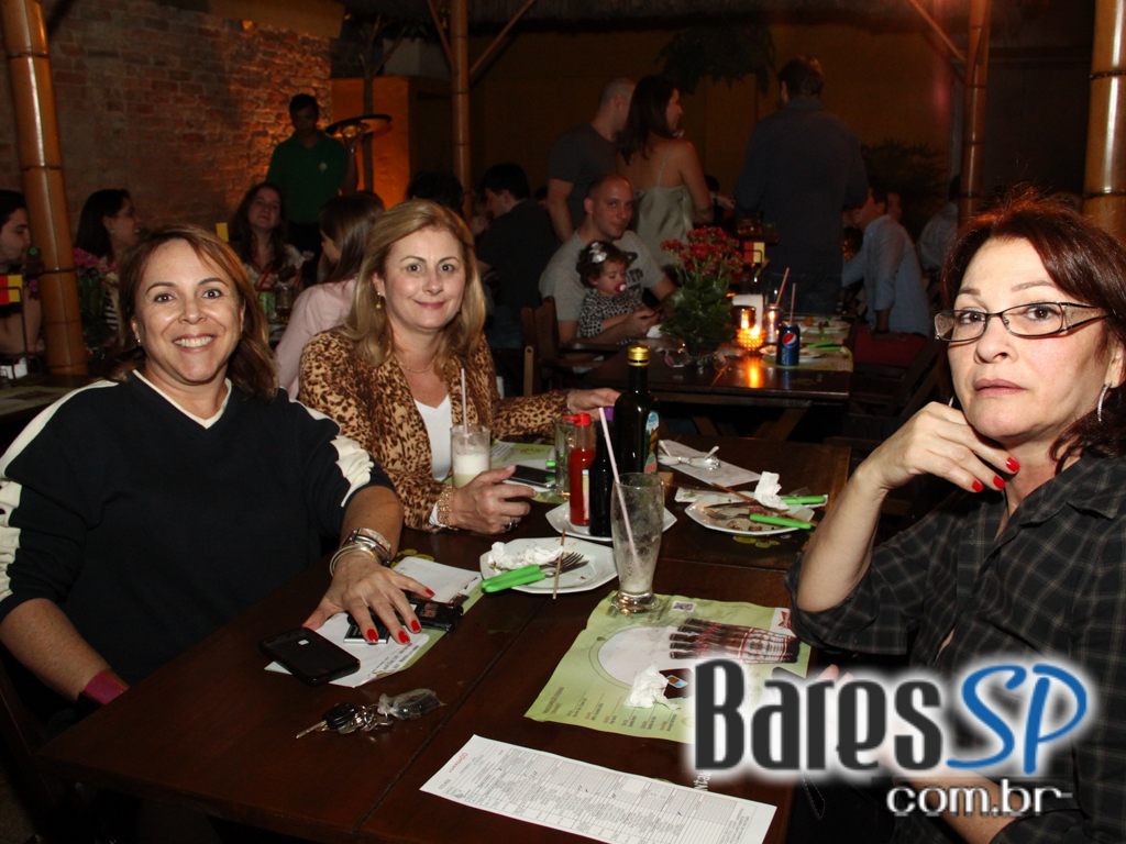 Quintal do Espeto na Avenida Pavão foi inaugurado e fez festa para comemorar Quintal do Espeto na Avenida Pavão foi inaugurado e fez festa para comemorar
