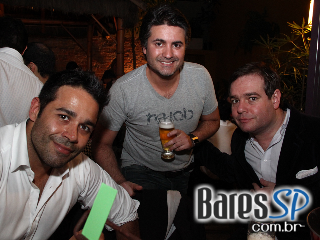 Quintal do Espeto na Avenida Pavão foi inaugurado e fez festa para comemorar Quintal do Espeto na Avenida Pavão foi inaugurado e fez festa para comemorar