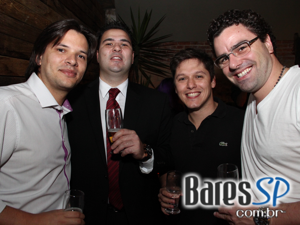 Quintal do Espeto na Avenida Pavão foi inaugurado e fez festa para comemorar Quintal do Espeto na Avenida Pavão foi inaugurado e fez festa para comemorar