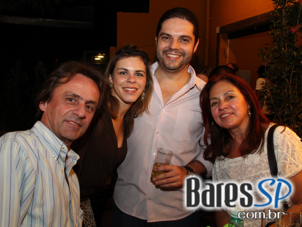 Quintal do Espeto na Avenida Pavão foi inaugurado e fez festa para comemorar Quintal do Espeto na Avenida Pavão foi inaugurado e fez festa para comemorar