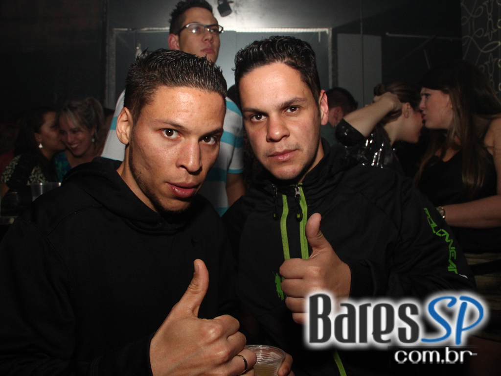 Festa Tomorrowland agitou a noite de sábado na Secrett Lounge Festa Tomorrowland agitou a noite de sábado na Secrett Lounge