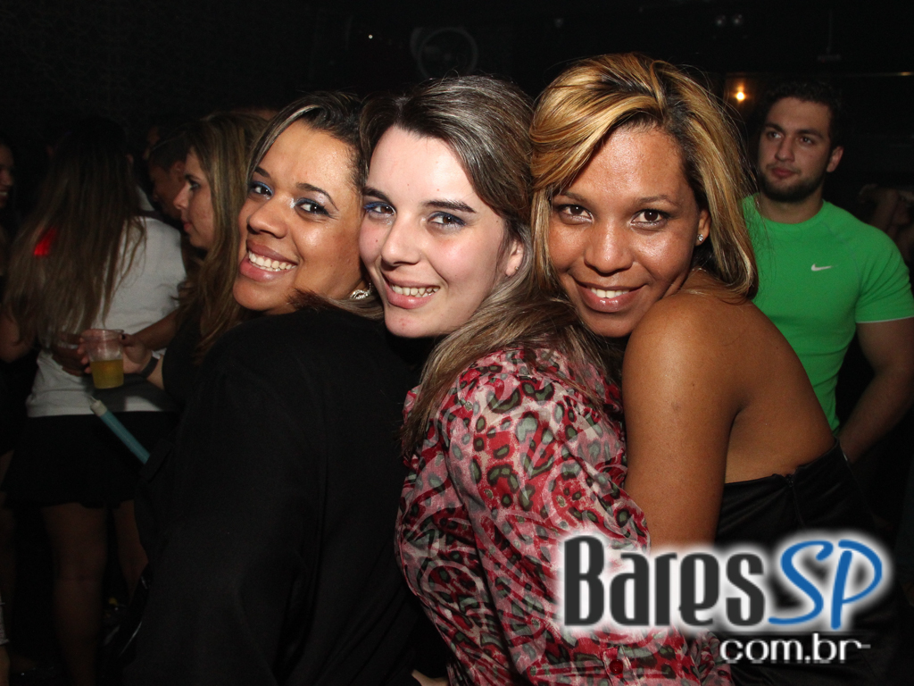 Festa Tomorrowland agitou a noite de sábado na Secrett Lounge Festa Tomorrowland agitou a noite de sábado na Secrett Lounge