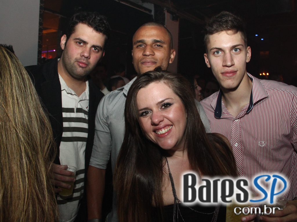 Festa Tomorrowland agitou a noite de sábado na Secrett Lounge Festa Tomorrowland agitou a noite de sábado na Secrett Lounge