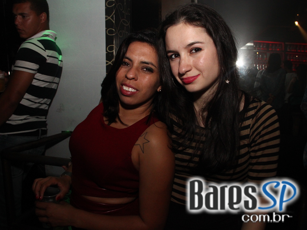 Festa Tomorrowland agitou a noite de sábado na Secrett Lounge Festa Tomorrowland agitou a noite de sábado na Secrett Lounge