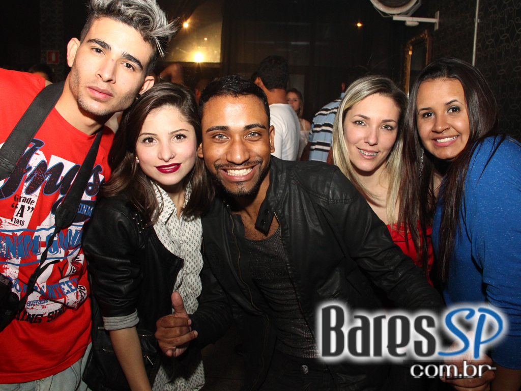 Festa Tomorrowland agitou a noite de sábado na Secrett Lounge Festa Tomorrowland agitou a noite de sábado na Secrett Lounge