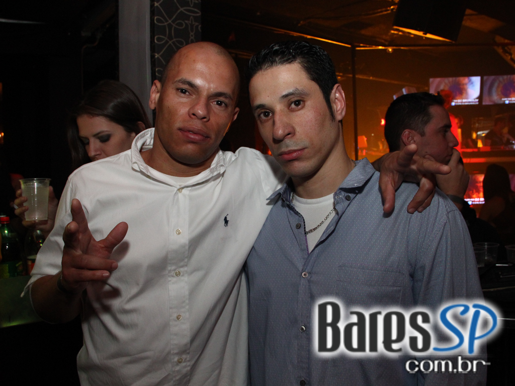 Festa Tomorrowland agitou a noite de sábado na Secrett Lounge Festa Tomorrowland agitou a noite de sábado na Secrett Lounge