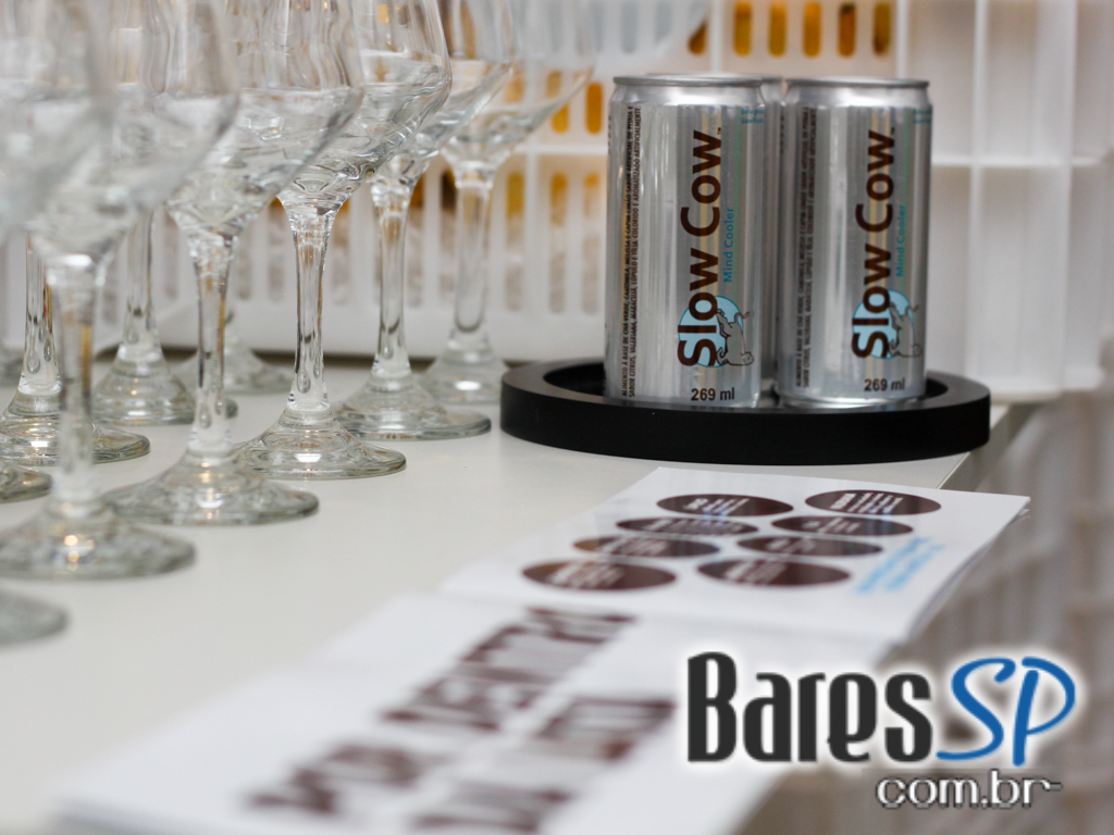 Lab & Factory recebeu o lançamento da nova bebida Slow Cow Lab & Factory recebeu o lançamento da nova bebida Slow Cow
